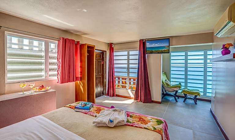 Waters-Edge-Suite-thierry